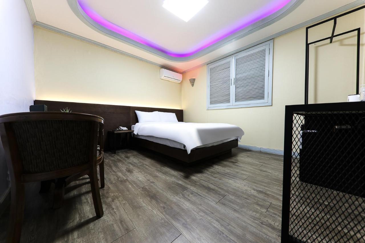 Raemian Motel Chungju Exterior photo